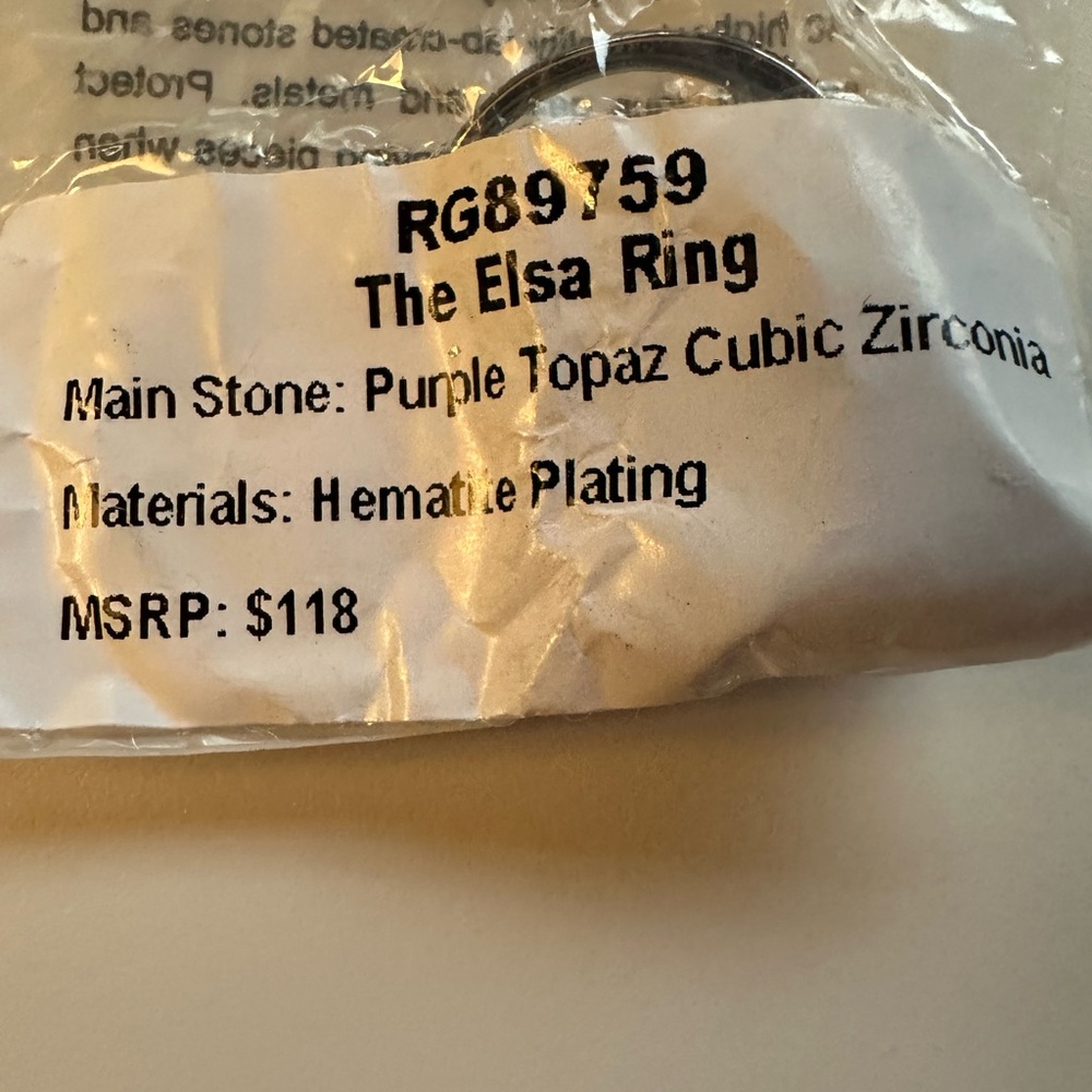 Bomb party Elegant Purple Gemstone Ring - Picture 2 of 2